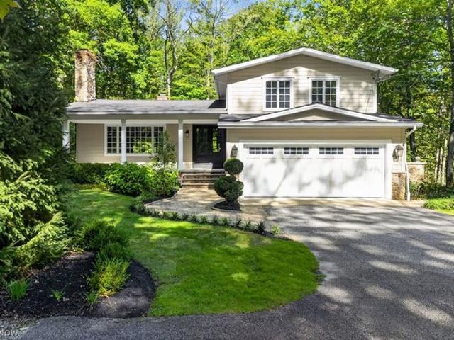 House for sale in Chardon, Geauga County