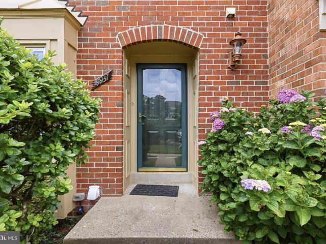Townhouse for sale in Virginia