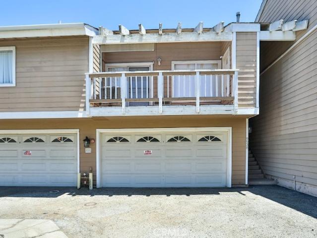 Townhouse for sale in Garden Grove