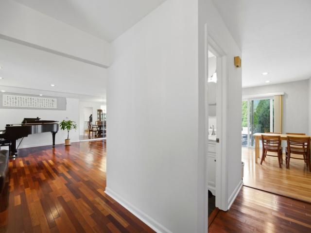 House for sale in Buffalo Grove, Illinois