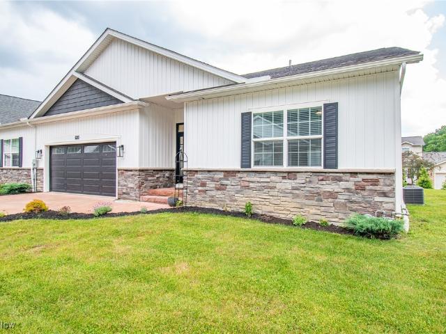 Condo for sale in Broadview Heights