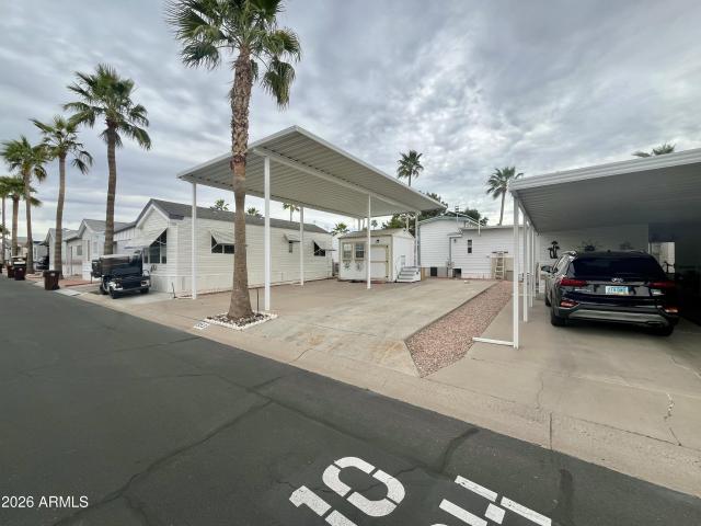 Land for sale in Apache Junction, Arizona