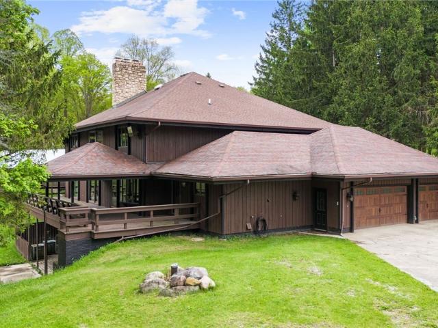House for sale in Chardon, Ohio