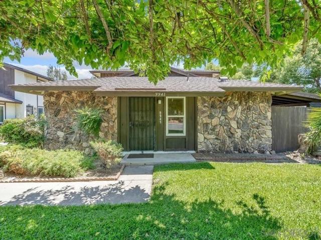 Townhouse for sale in Santee, California