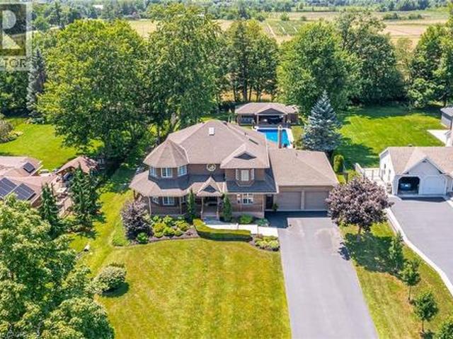 House for sale in Ancaster, Ontario