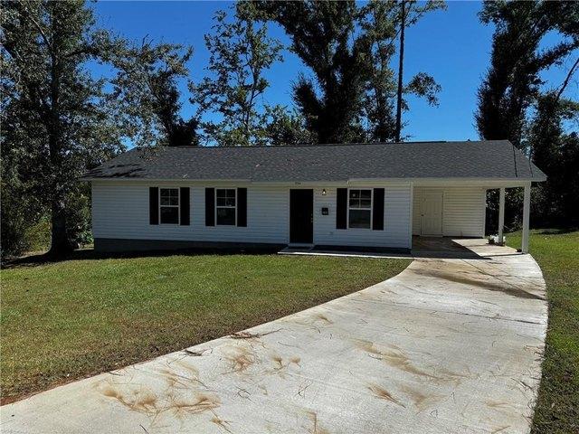 House for sale in Douglas, Coffee County