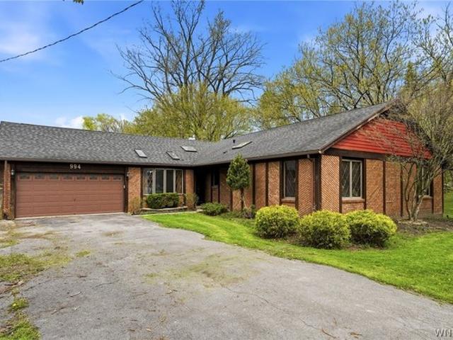 House for sale in Niagara, New York