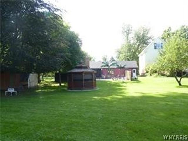 House for sale in Niagara, New York