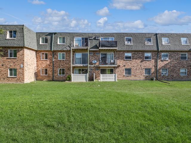 Condo for sale in Palos Hills, Illinois