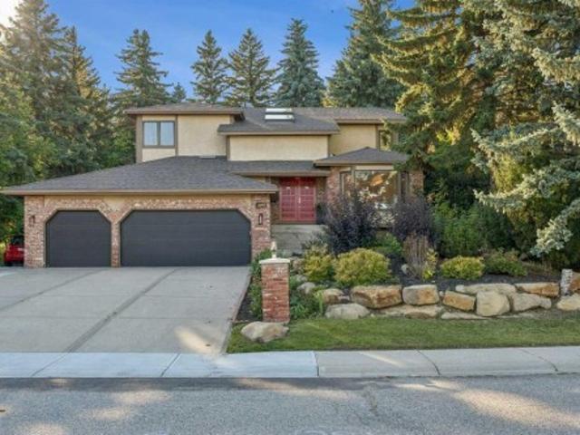 House for sale in Pump Hill, Calgary