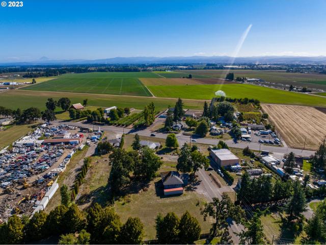 Commercial for sale in Oregonia