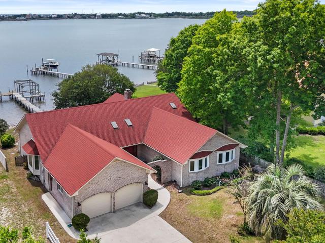 House for sale in Sneads Ferry, North Carolina