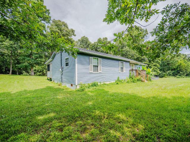 House for sale in Irvine, Kentucky