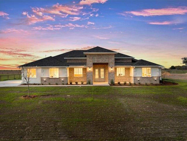 House for sale in Woodway, Texas