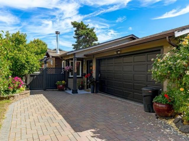 House for sale in Sidney, British Columbia