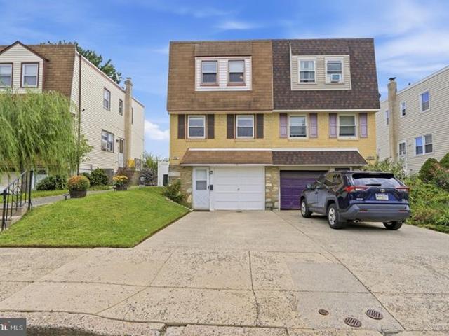 Townhouse for sale in Philadelphia, Pennsylvania