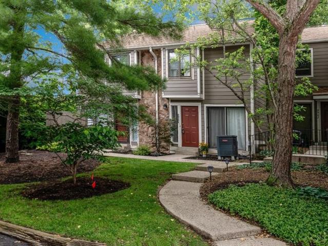 Condo for sale in Blue Ash, Ohio