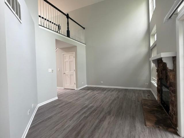 Townhouse for sale in Mchenry, Illinois