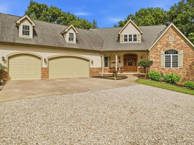 House for sale in Galena, Ohio