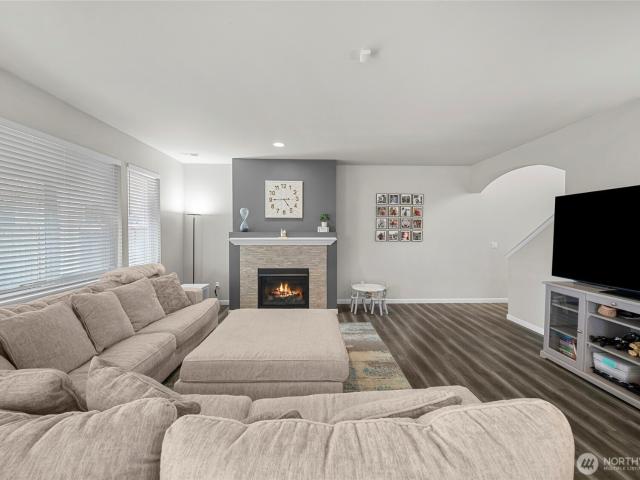 House for sale in Thurston, Washington