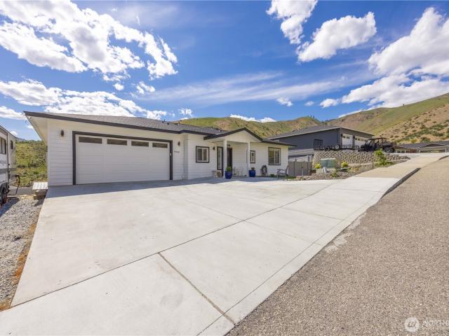 House for sale in Entiat, Washington