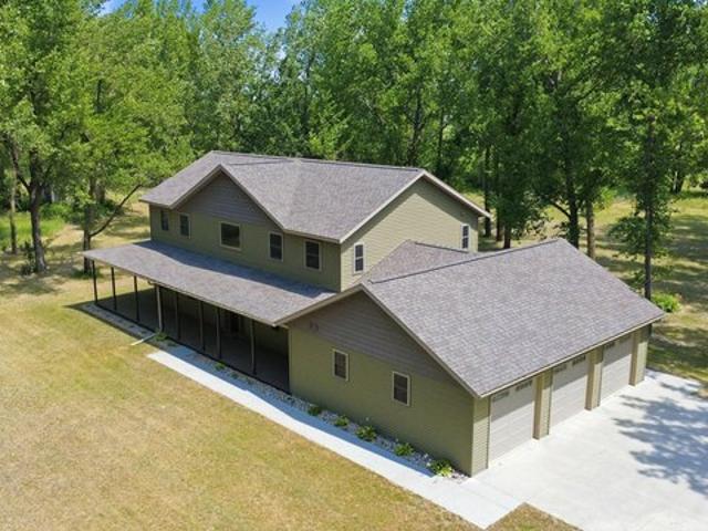 House for sale in Hawley, Minnesota