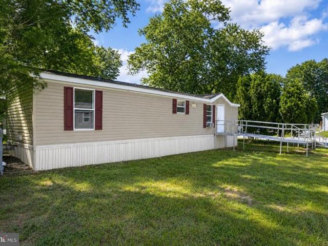 House for sale in Lothian, Maryland