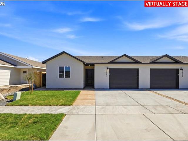 Townhouse for sale in Oregonia