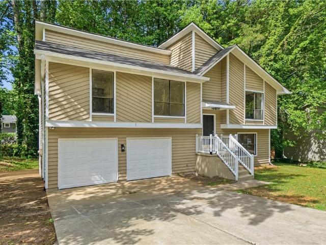 House for sale in Lilburn, Georgia