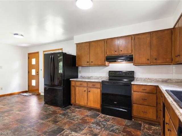 House for sale in Brookfield, Ohio