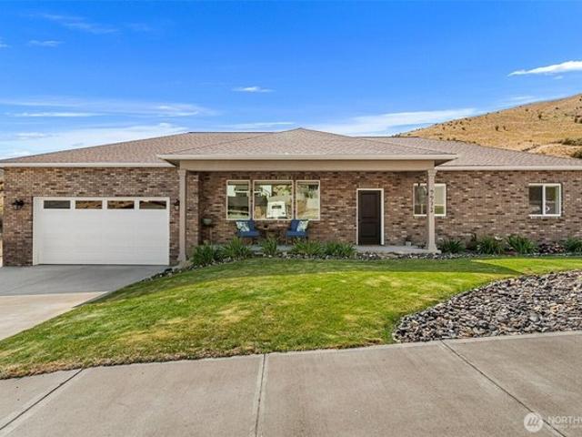 House for sale in Entiat, Washington