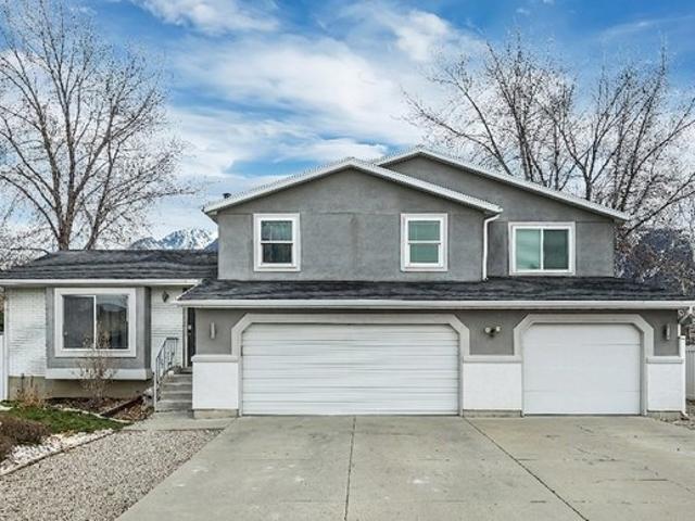 House for sale in Sandy, Utah