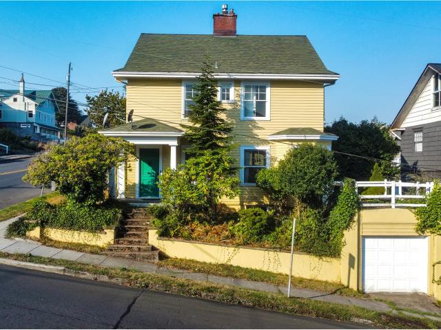 House for sale in Oregonia