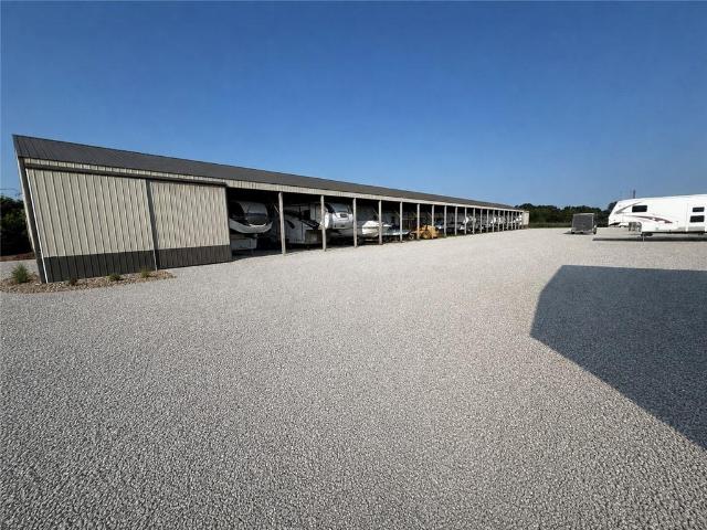 Commercial for sale in Coal, Clinton