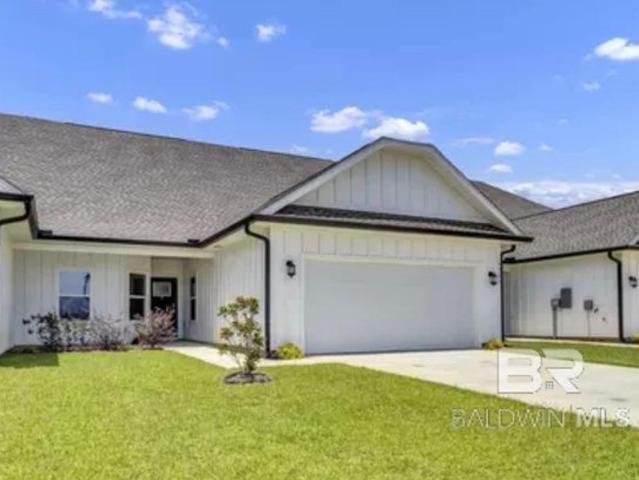 Townhouse for sale in Foley, Alabama