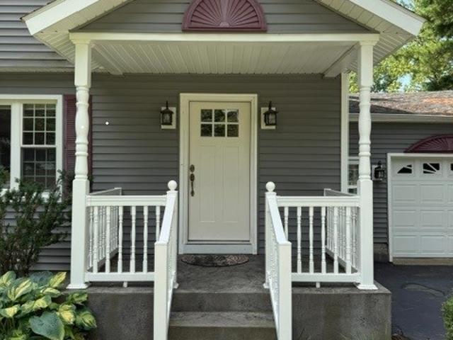 House for sale in Oneida, New York