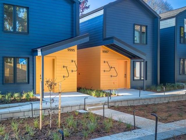 Condo for sale in Oregonia