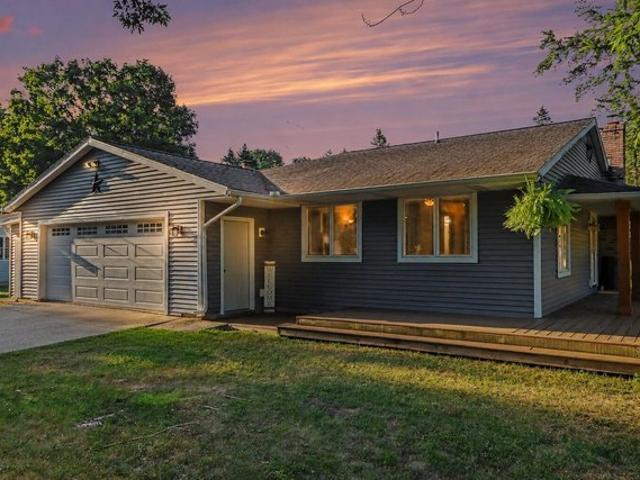 House for sale in Plainwell, Allegan County