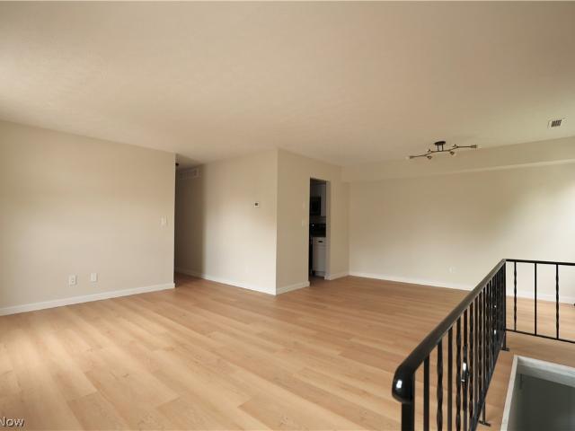 Condo for sale in Hinckley, Ohio
