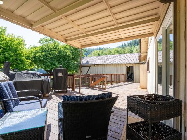 House for sale in Myrtle Point