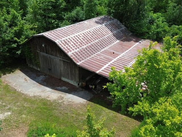 Farm for sale in Williamsburg, Kentucky
