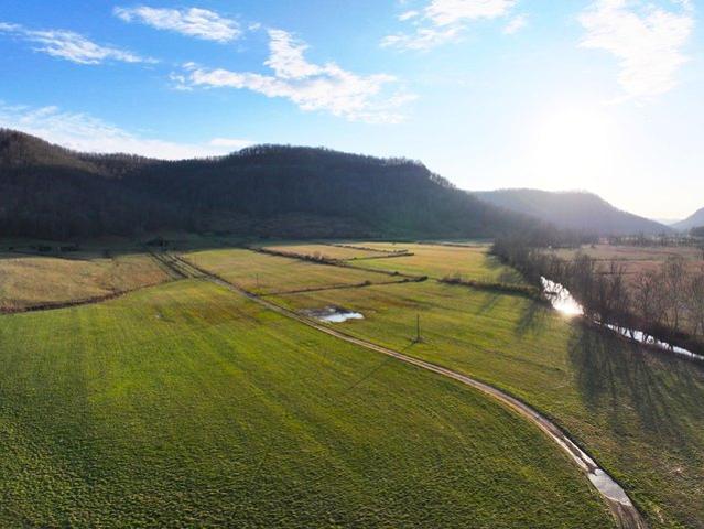 Farm for sale in Irvine, Kentucky