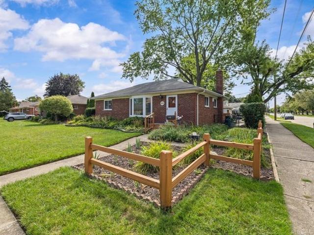 House for sale in Mount Clemens, Michigan