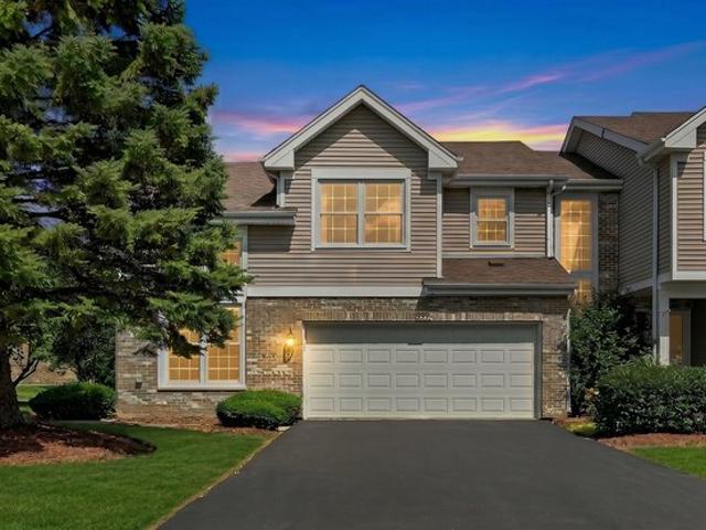 Townhouse for sale in Itasca, Illinois