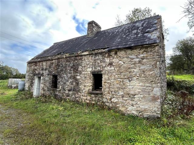 Terraced House for sale in Caher, South Tipperary