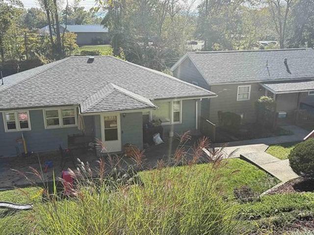 House for sale in Clarksburg, West Virginia
