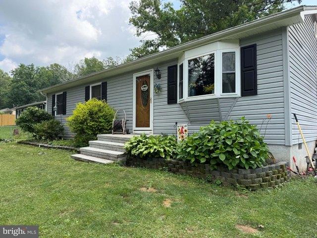 House for sale in High View, West Virginia