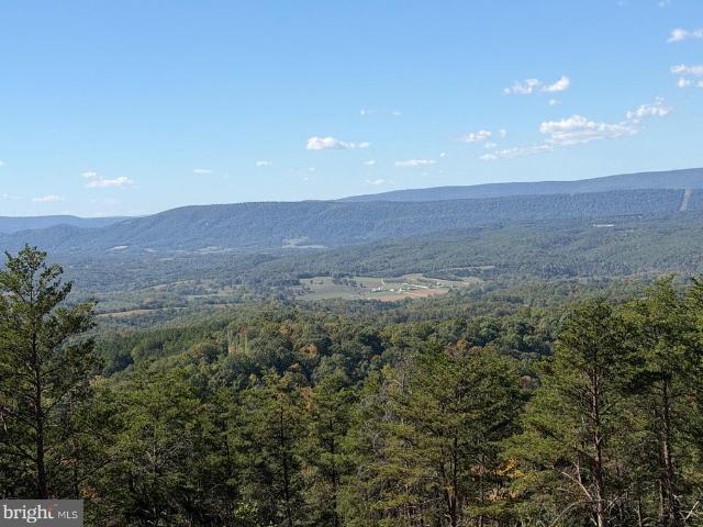 Land for sale in Fort Ashby, Hampshire County