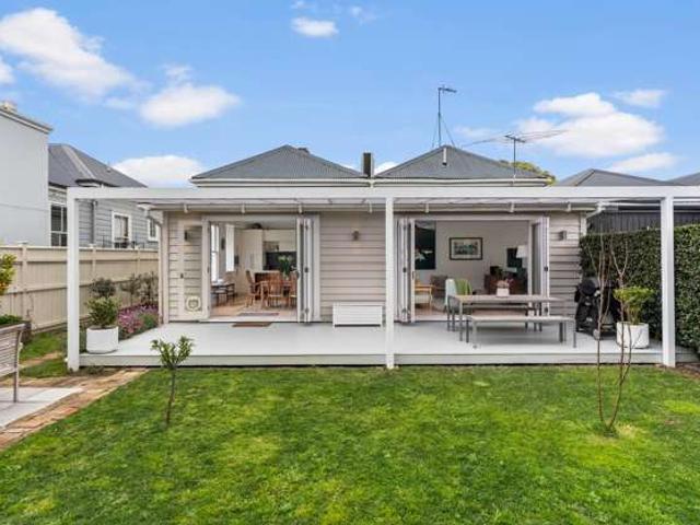 House for sale in Balmoral, Oroua County