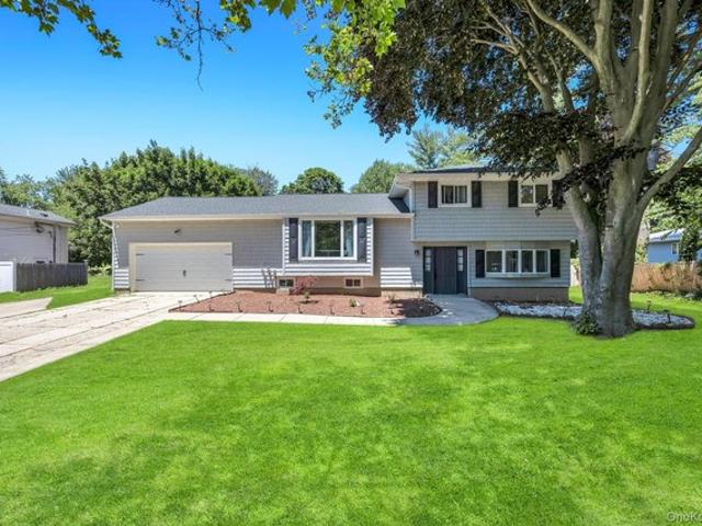 House for sale in Huntington, New York